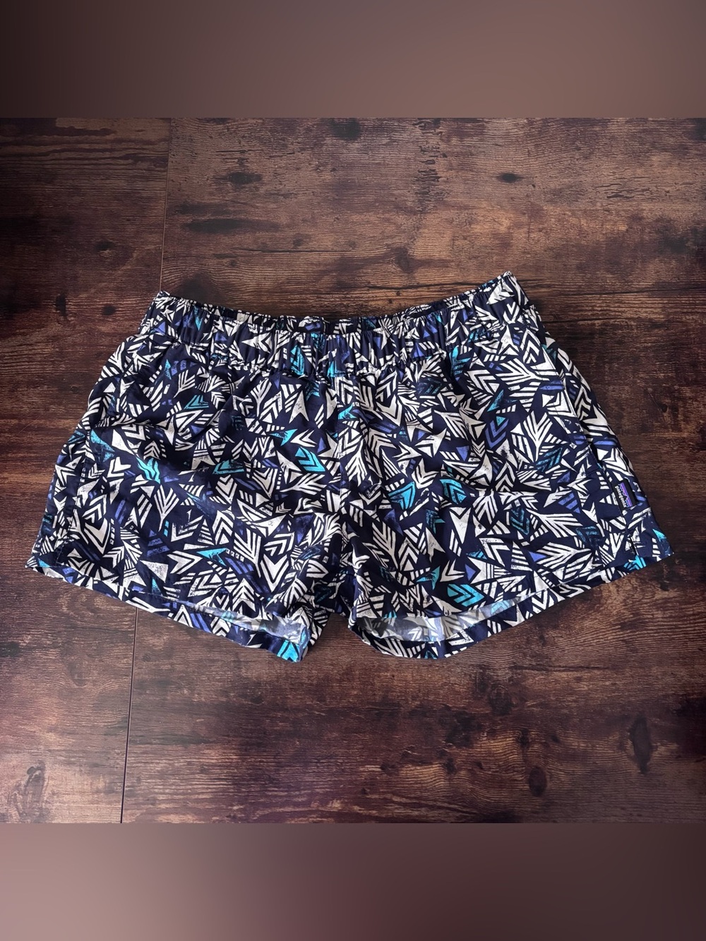 Patagonia W's Barely Baggies Shorts - 2.5" - Women’s Shorts (Medium)